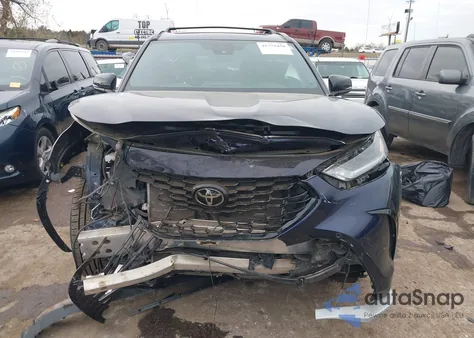 2021 Toyota Highlander Xse z USA, uszkodzony, nr VIN 5TDLZRAH4MS068140